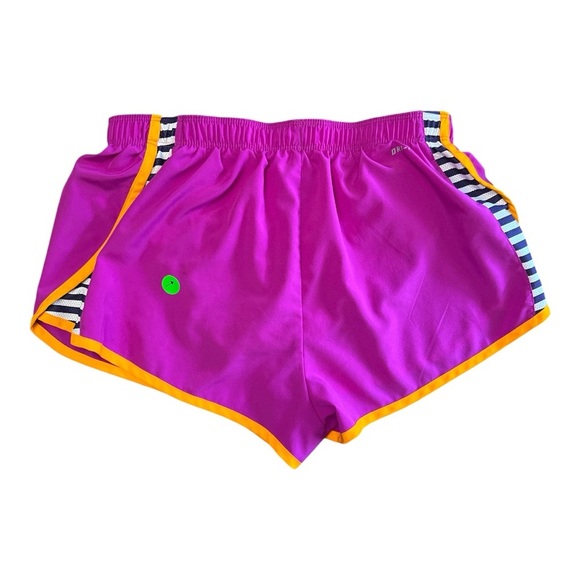 Nike Athletic Shorts and Nike No Show Socks Bundle Small - Picture 11 of 16